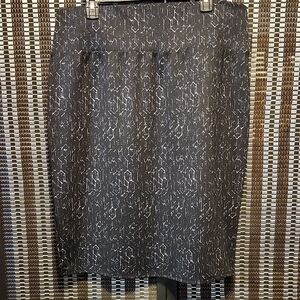 Elegant Black Geometric Skirt